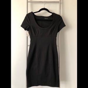 NEW - Aritzia Talula Babaton Dress